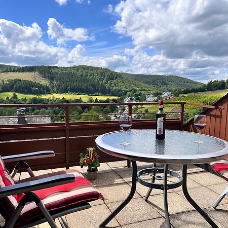 Gemuetliche 3-Zimmer-Wohnung Mit Panoramablick Und Kostenlosem Ueberdachten Parkplatz Winterberg Bagian luar foto
